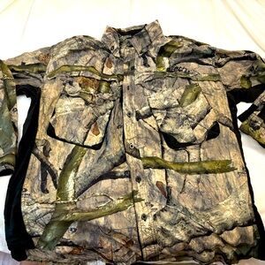 Mossy Oak Scent Shield lightweight men’s camo button down
